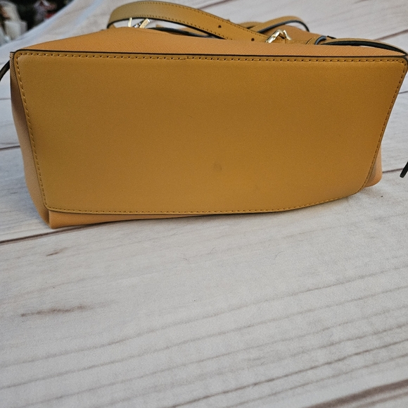 Michael kors Sheila Medium Backpack New main image 4